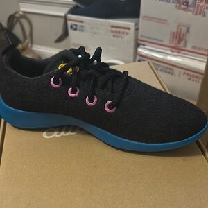 Allbirds Men Wool Runnet - Black Sneakers with Blue Sole and Pink Accents